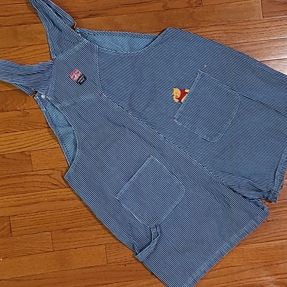 VINTAGE DISNEY WINNIE THE POOH SHORT OVERALLS - Picture 6 of 12